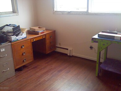 office/bedroom
