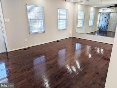 7505 Twining Ct, Hyattsville, MD 20785 - photo 6