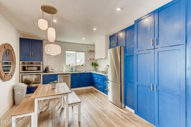 11 Kitchen