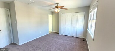 2523 Windbreak Dr, Alexandria, VA 22306 - photo 5