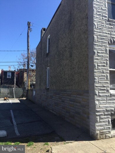 1327 Sargeant St, Baltimore, MD 21223 - photo 2