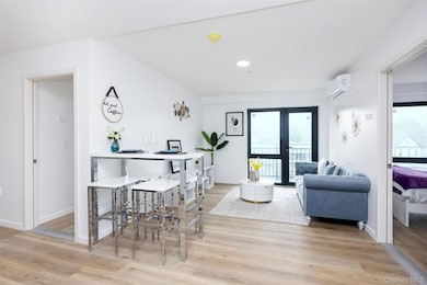 70-40 45th Ave unit 5G, Woodside, NY 11377 - photo 4