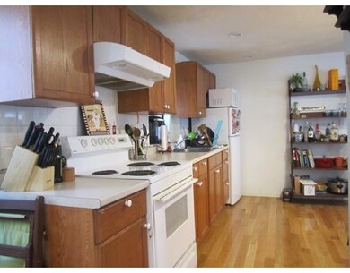 16 Parmenter St unit 4L, Boston, MA 02113 - photo 4