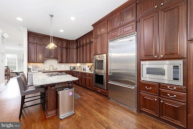 6868 Frase Dr, Falls Church, VA 22043 - photo 7