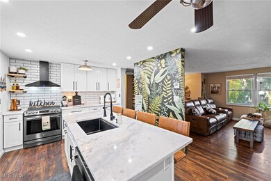 7084 Lake Rd E, Madison, OH 44057 - photo 5