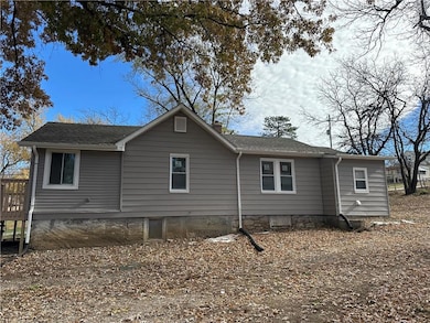 11335 E 13th St S, Independence, MO 64052 - photo 3