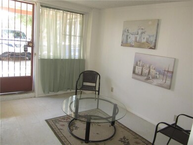 3425 Mountain Ave unit Rear, El Paso, TX 79930 - photo 4
