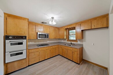 379 West St, Randolph, MA 02368 - photo 3
