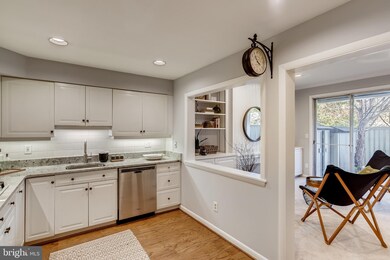 48 Olmsted Green Ct, Baltimore, MD 21210 - photo 7