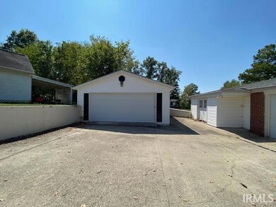 202 E Washington St, Loogootee, IN 47553 - photo 5