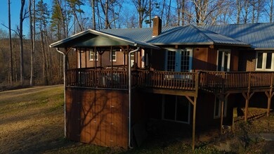 566 Yow Mill Rd, Toccoa, GA 30577 - photo 5