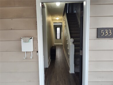 533 3rd St, Pitcairn, PA 15140 - photo 5