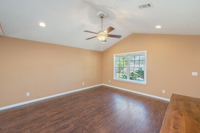 19 N Raphael Rd, Defuniak Springs, FL 32433 - photo 7