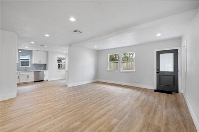 4949 Eppes St, Houston, TX 77021 - photo 5