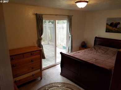 Bedroom, Primary