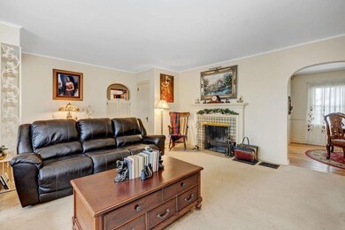 975 Bernhard Rd, Columbus, OH 43227 - photo 5