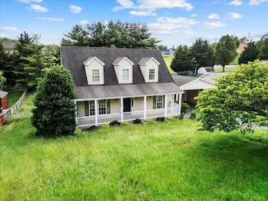 1128 Camper St, Pulaski, VA 24301 - photo 5