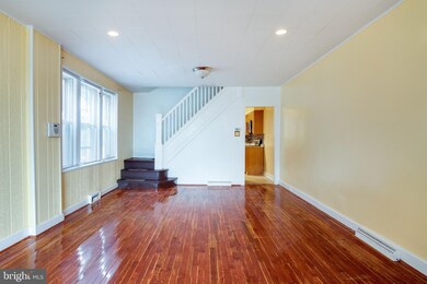 1517 Locust St, Reading, PA 19604 - photo 4
