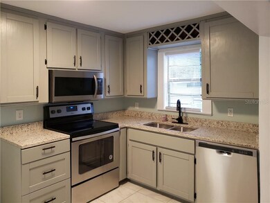 600 N Disston Ave, Tavares, FL 32778 - photo 7