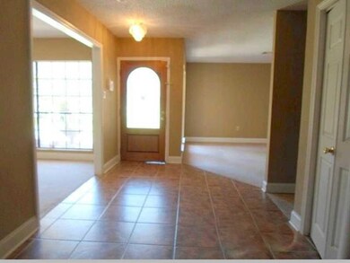 Foyer. 2