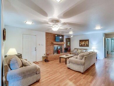 1648 W Henderson St unit A, Cleburne, TX 76033 - photo 6