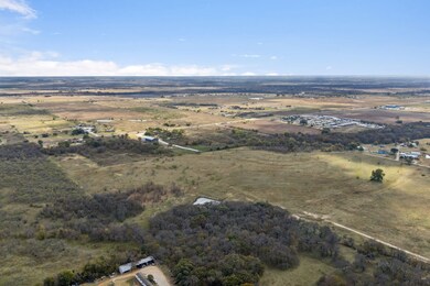 10127 Fm 1385, Pilot Point, TX 76258 - photo 6
