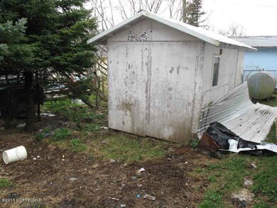 614 Hemlock St, Kodiak, AK 99615 - photo 3