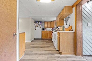 07-588 Plains Rd-7