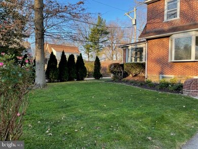 816 N Chestnut St, Lansdale, PA 19446 - photo 2