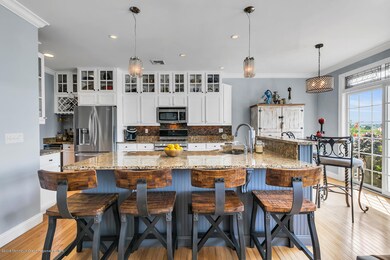 610 Park Ave Port Monmouth NJ-large-010-