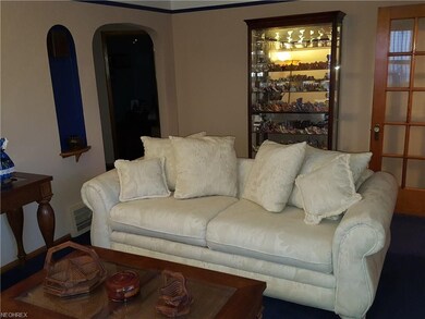 19512 Kewanee Ave, Cleveland, OH 44119 - photo 5