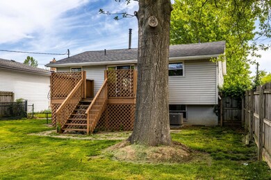 1755 Brookfield Square N, Columbus, OH 43229 - photo 6