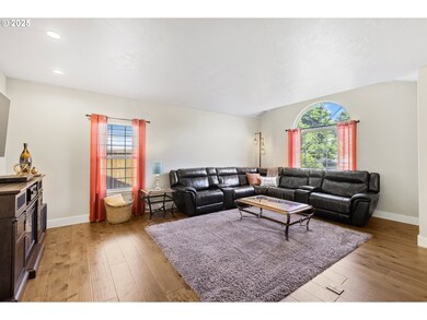 4084 Hampshire Ln, Eugene, OR 97404 - photo 6