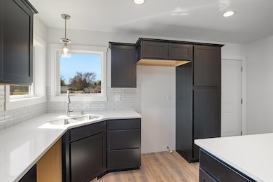 1200 Sween Dr unit 2, Holmen, WI 54636 - photo 2