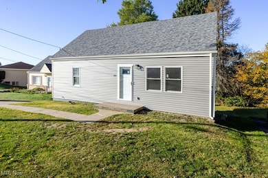 116 Kent Way, Weirton, WV 26062 - photo 2