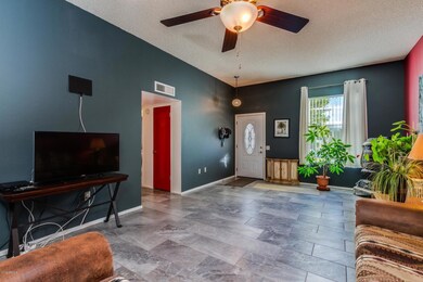 14086 N Newcastle Dr, Sun City, AZ 85351 - photo 4