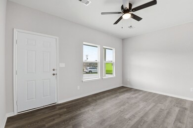 2521 Maple St unit 2521A, Liberty, TX 77575 - photo 5