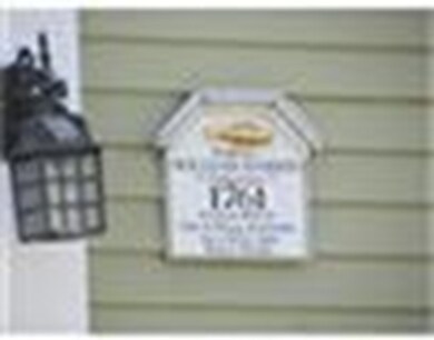 105 Elm St unit 2, Marblehead, MA 01945 - photo 2