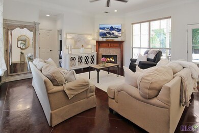 6076 Woodbend Dr, Zachary, LA 70791 - photo 3