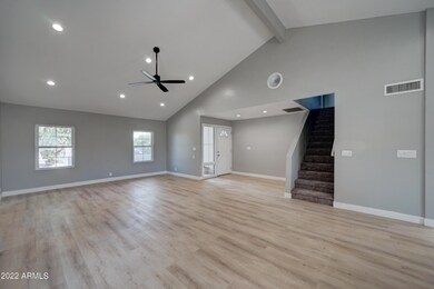 2618 N 54th Pl-5