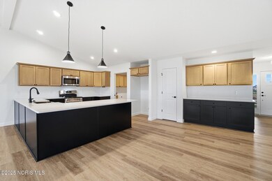 1742 Dolly Dr, Bowling Green, OH 43402 - photo 7