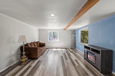 6032 Old Stage Rd, Central Point, OR 97502 - photo 5