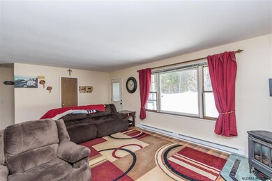 6142 Stanton Rd, Middle Grove, NY 12850 - photo 4