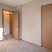 2882 Falcon Bridge Dr, Columbus, OH 43232 - photo 7