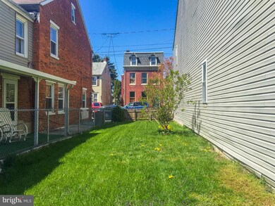 454 Cherry St, Columbia, PA 17512 - photo 3