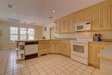 10 Abbey Ln, Rehoboth, MA 02769 - photo 6