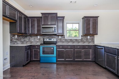 604 Whispering Pines Dr, Macon, GA 31211 - photo 4