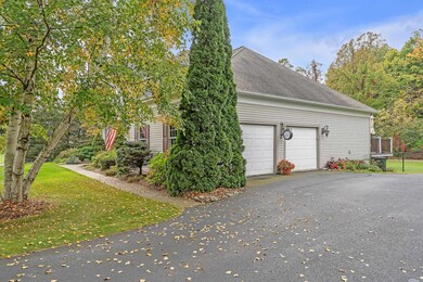 280 Maeck Farm Rd, Shelburne, VT 05482 - photo 4