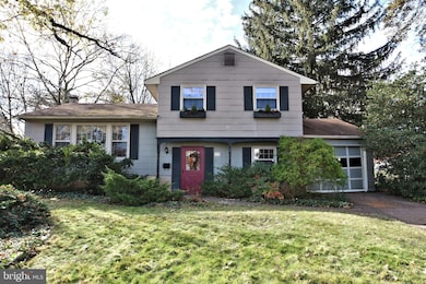 24 Kirby Dr, Morrisville, PA 19067 - photo 2