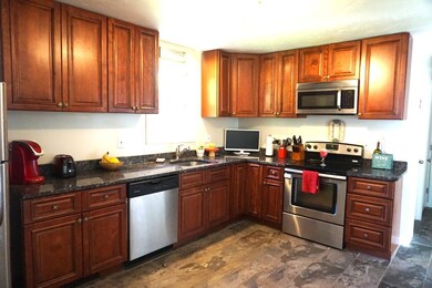 569 Lebanon Hill Rd, Southbridge, MA 01550 - photo 5